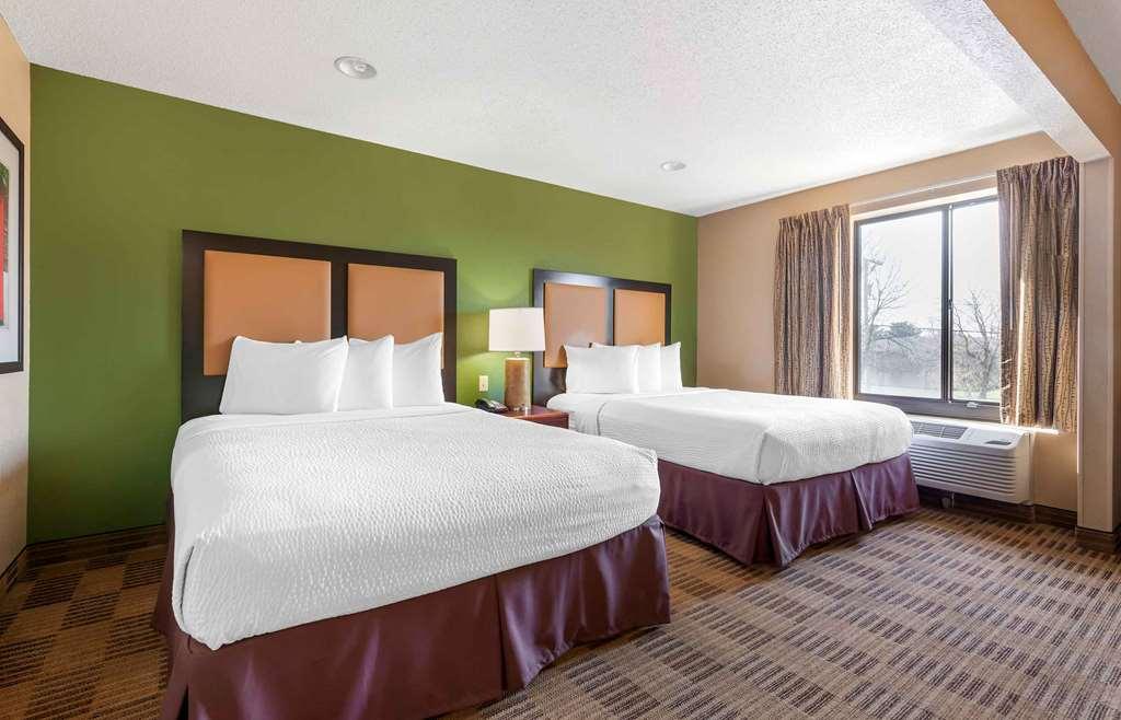 Extended Stay America Select Suites - Rockford - State Street Стая снимка