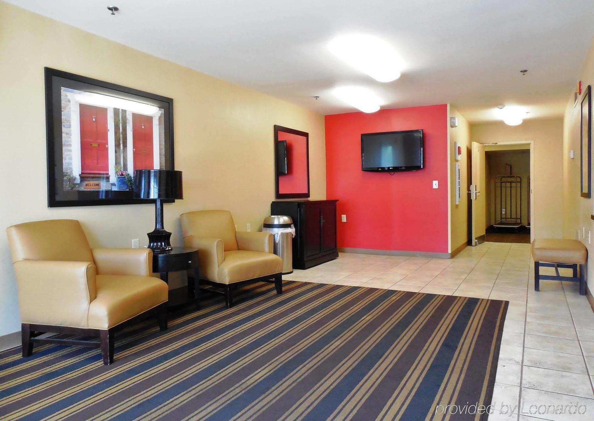 Extended Stay America Select Suites - Rockford - State Street Екстериор снимка