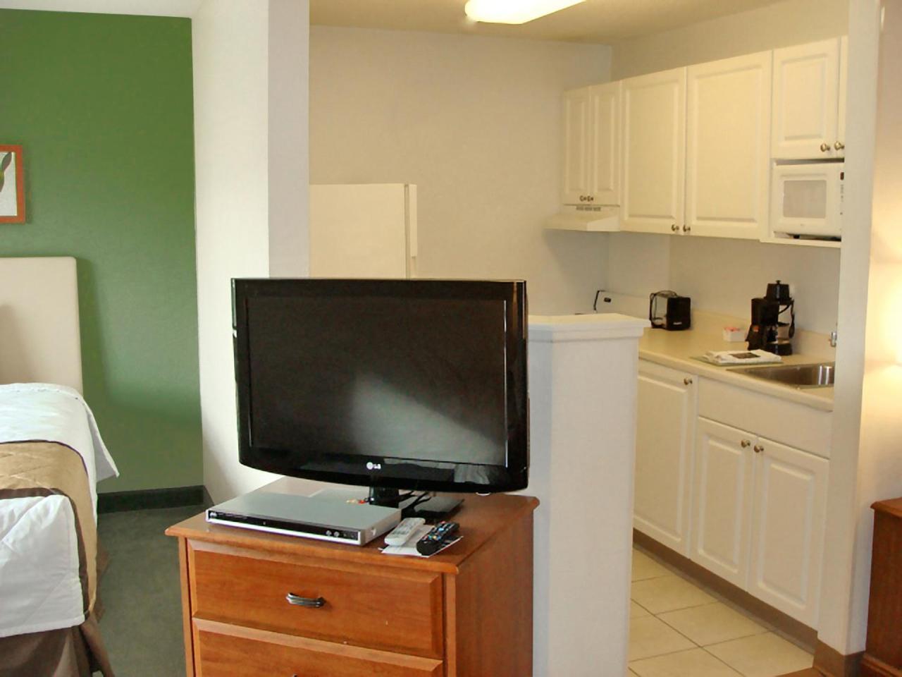 Extended Stay America Select Suites - Rockford - State Street Екстериор снимка